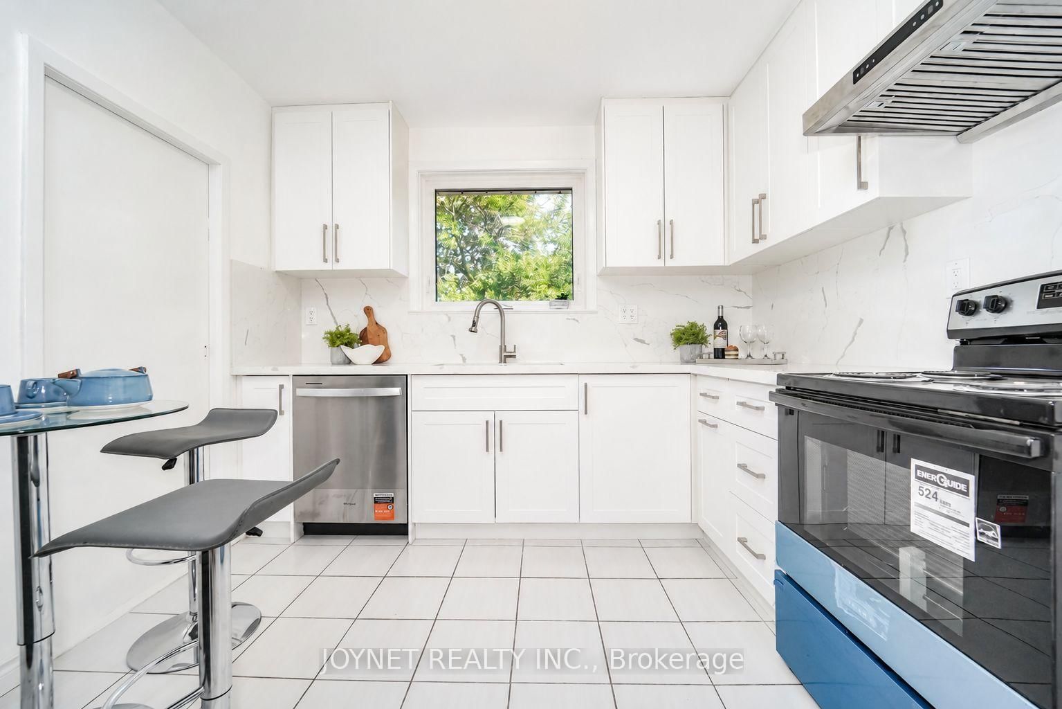 42 Brucedale Crescent • Toronto, ON photo 21