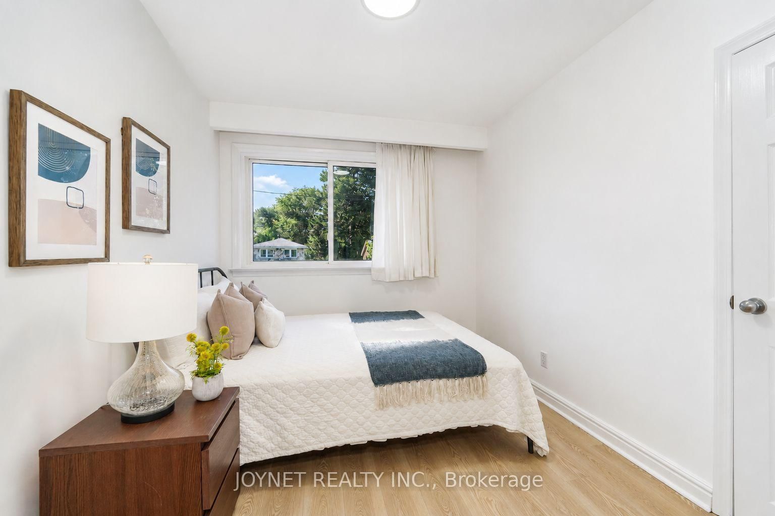 42 Brucedale Crescent • Toronto, ON photo 24