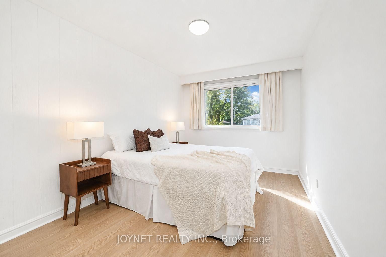 42 Brucedale Crescent • Toronto, ON photo 25