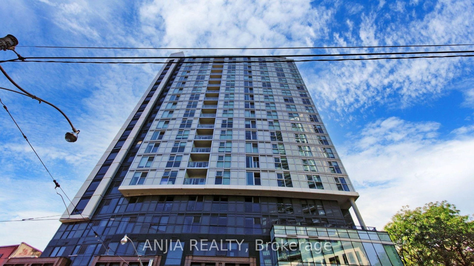 219 Dundas Street E • #803 • Toronto, ON photo 4