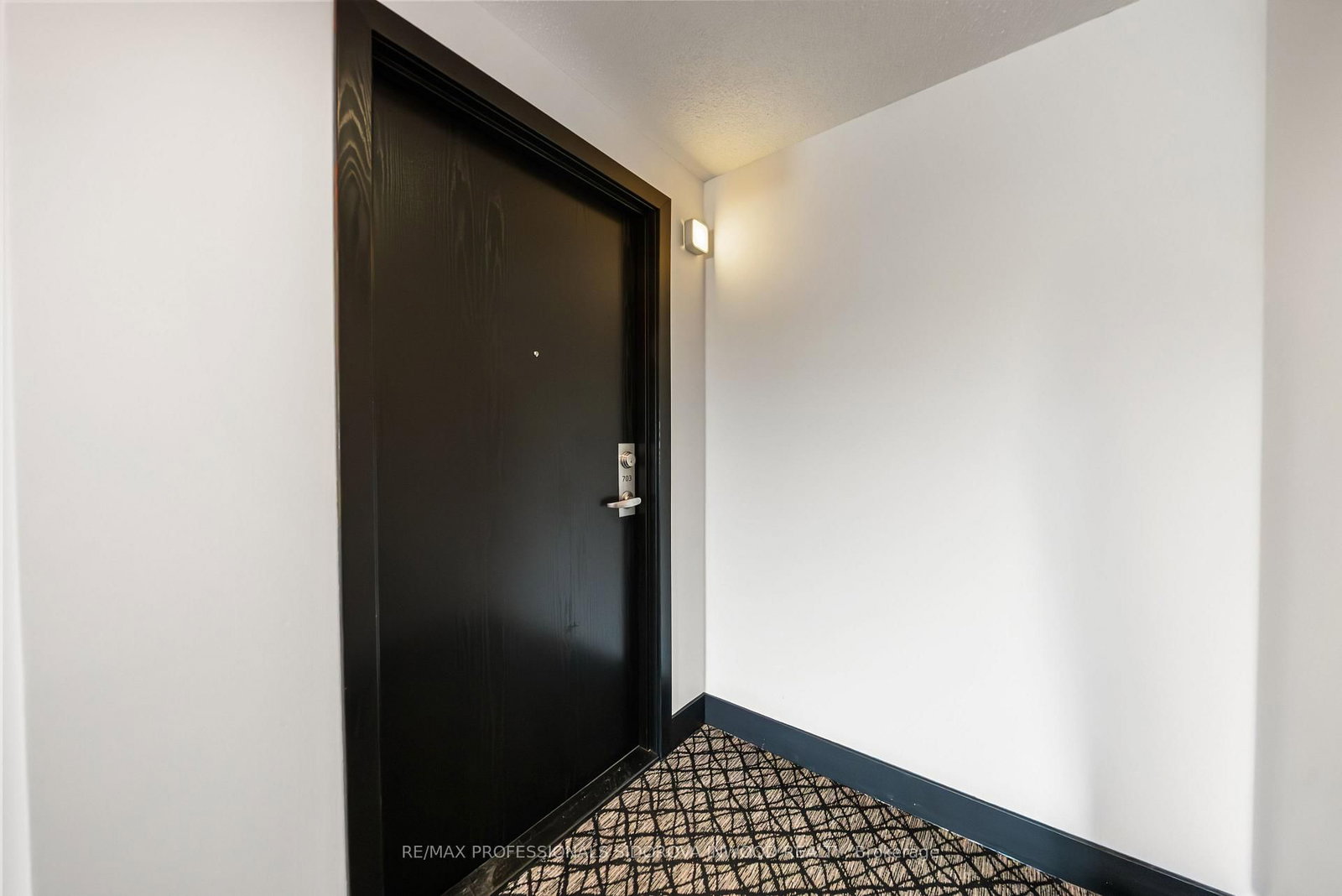 225 Sackville Street • #703 • Toronto, ON photo 4