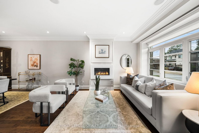 39 Regina Avenue