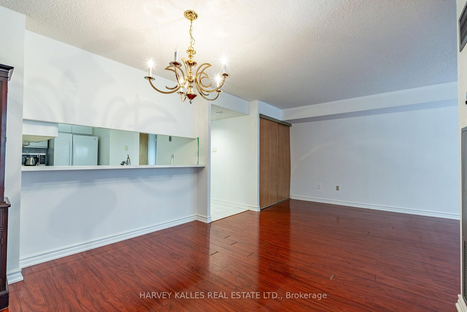 5 Kenneth Avenue • #205 • Toronto, ON photo 8