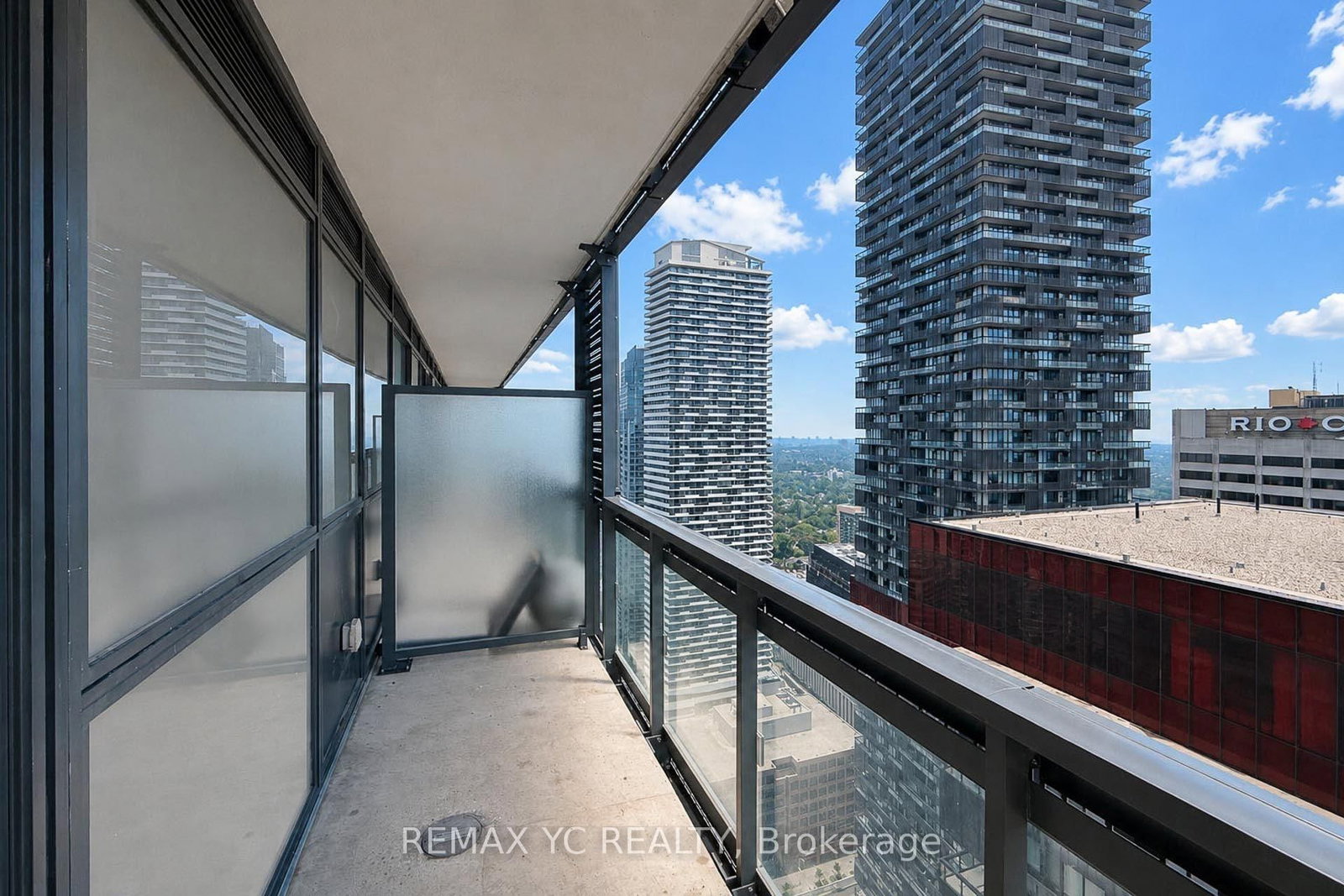 39 Roehampton Avenue • #3708 • Toronto, ON photo 28