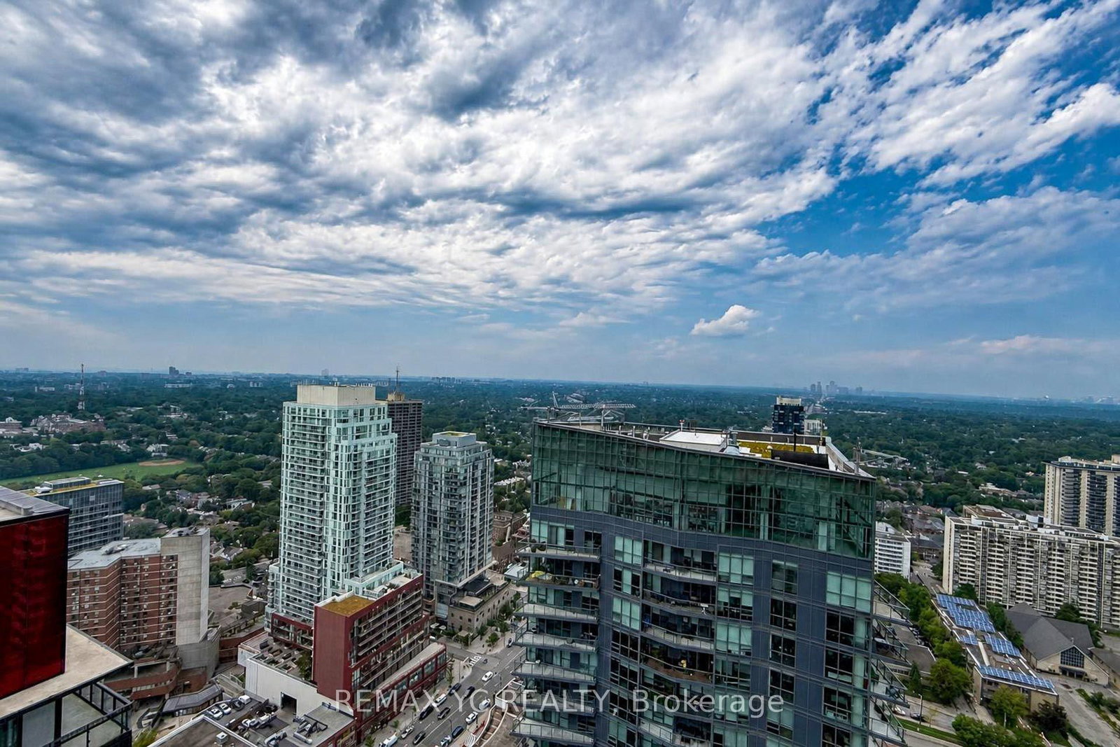 39 Roehampton Avenue • #3708 • Toronto, ON photo 31