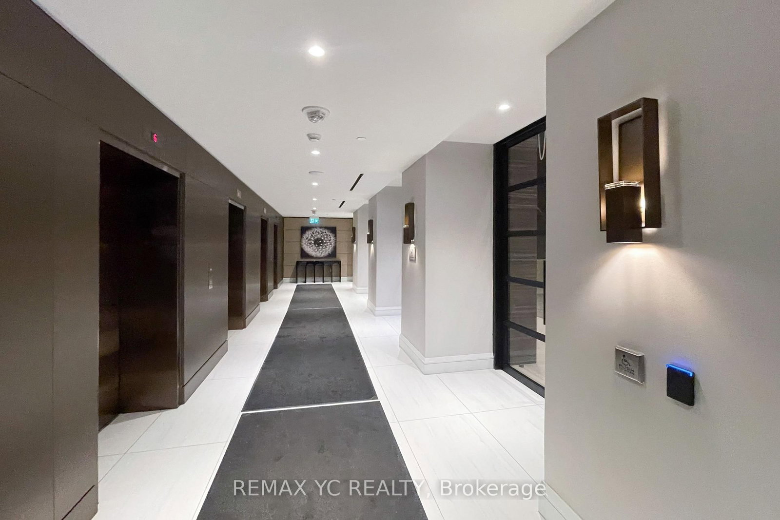 39 Roehampton Avenue • #3708 • Toronto, ON photo 39