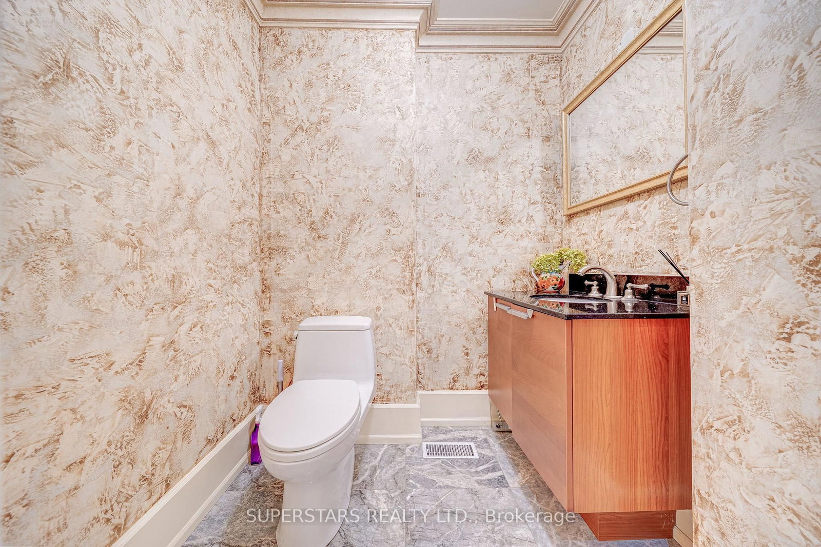 25 Elkhorn Drive • #16 • Toronto, ON photo 13