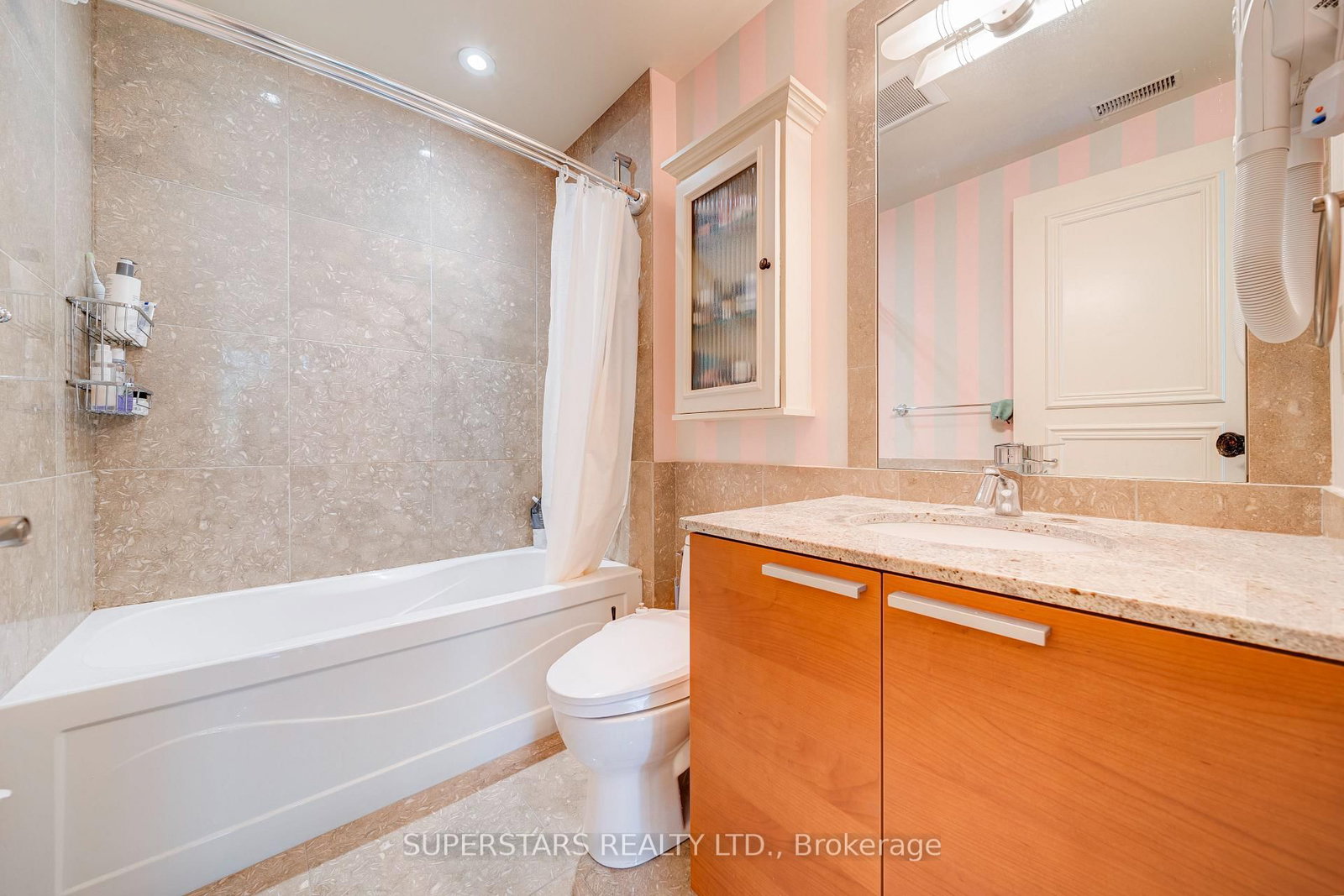 25 Elkhorn Drive • #16 • Toronto, ON photo 21