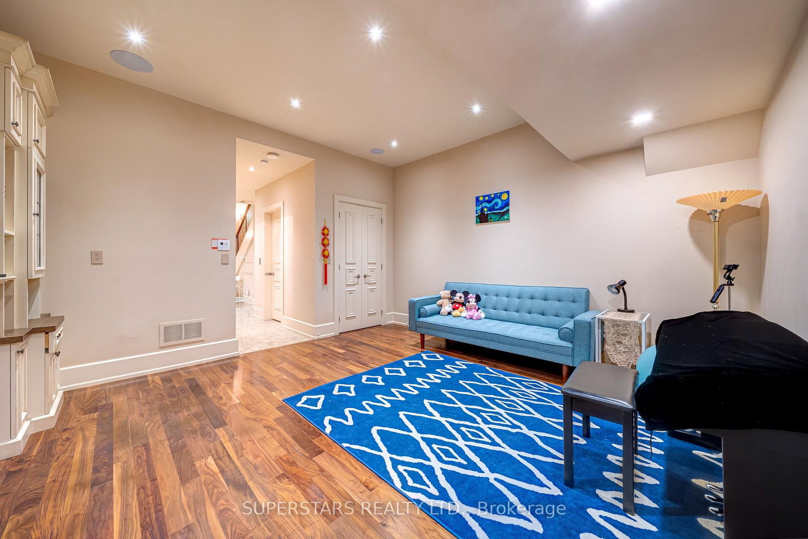 25 Elkhorn Drive • #16 • Toronto, ON photo 35