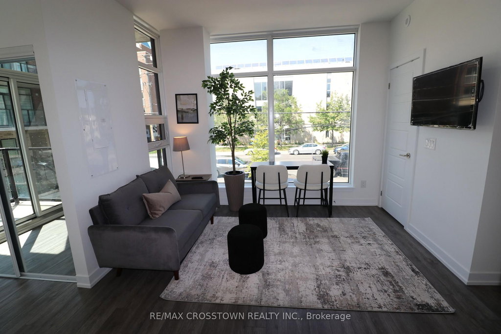 2nd - 57-861 Sheppard Avenue W 4