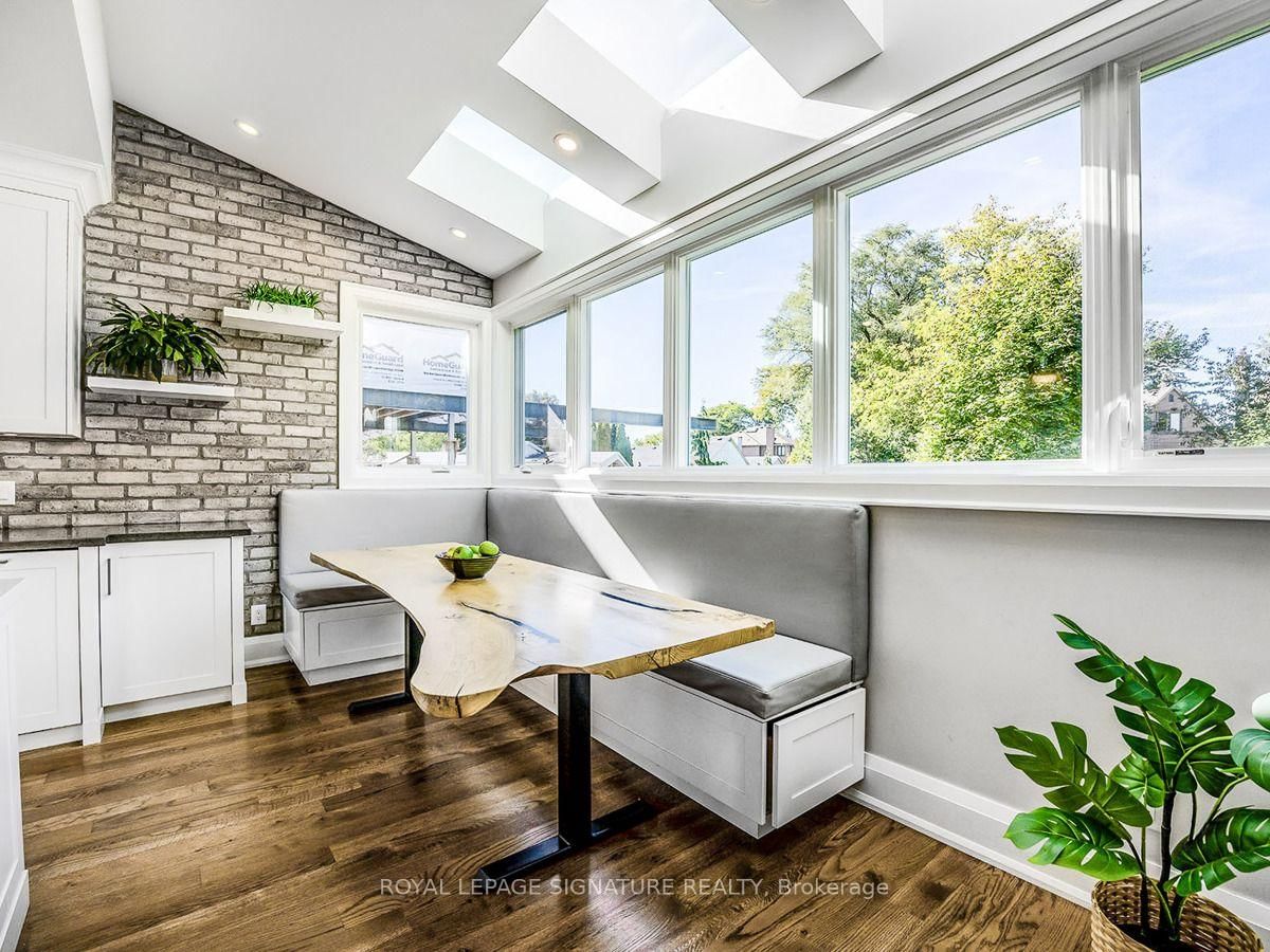 30 Broadleaf Road • Toronto, ON photo 11