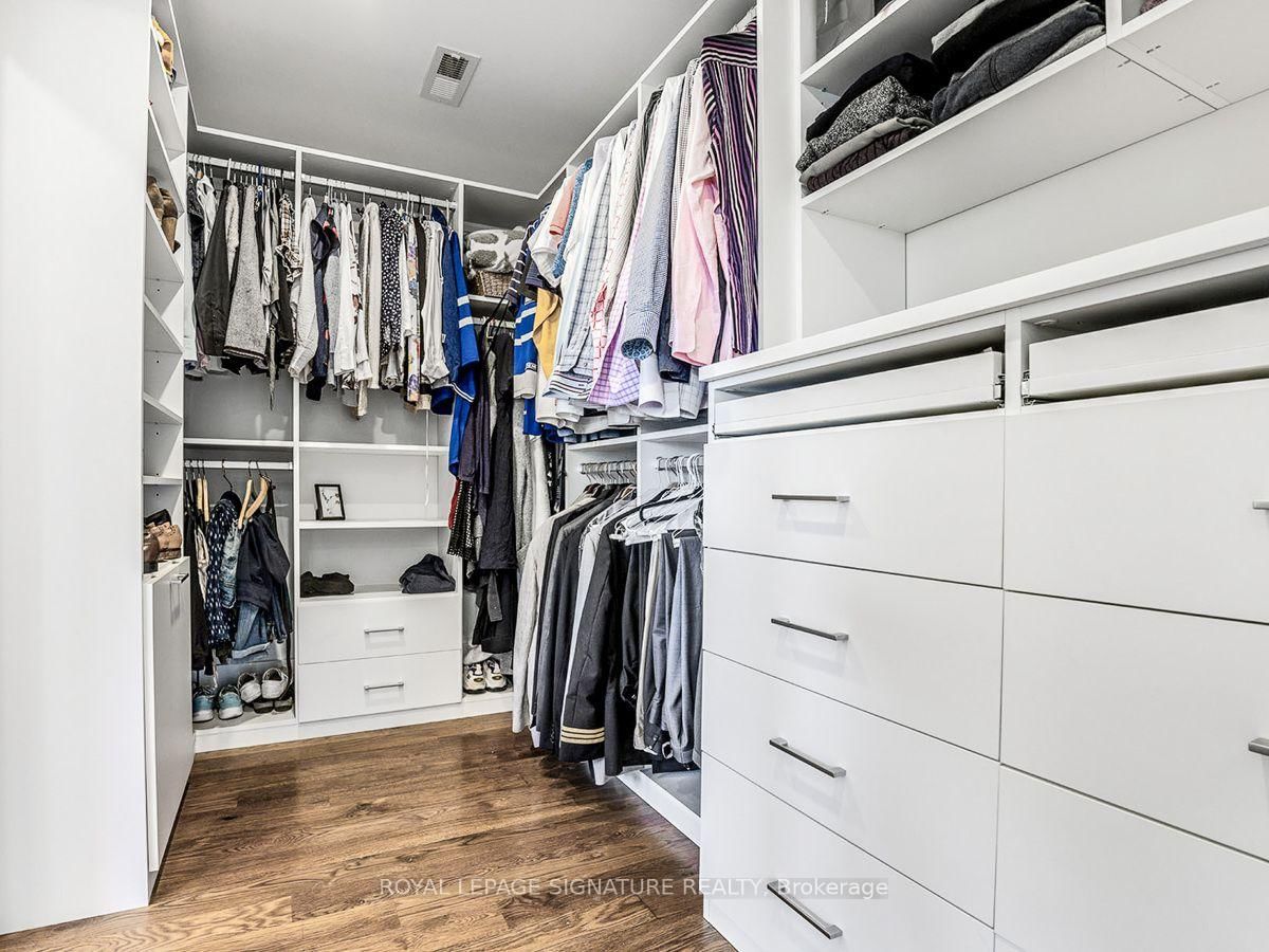 30 Broadleaf Road • Toronto, ON photo 23