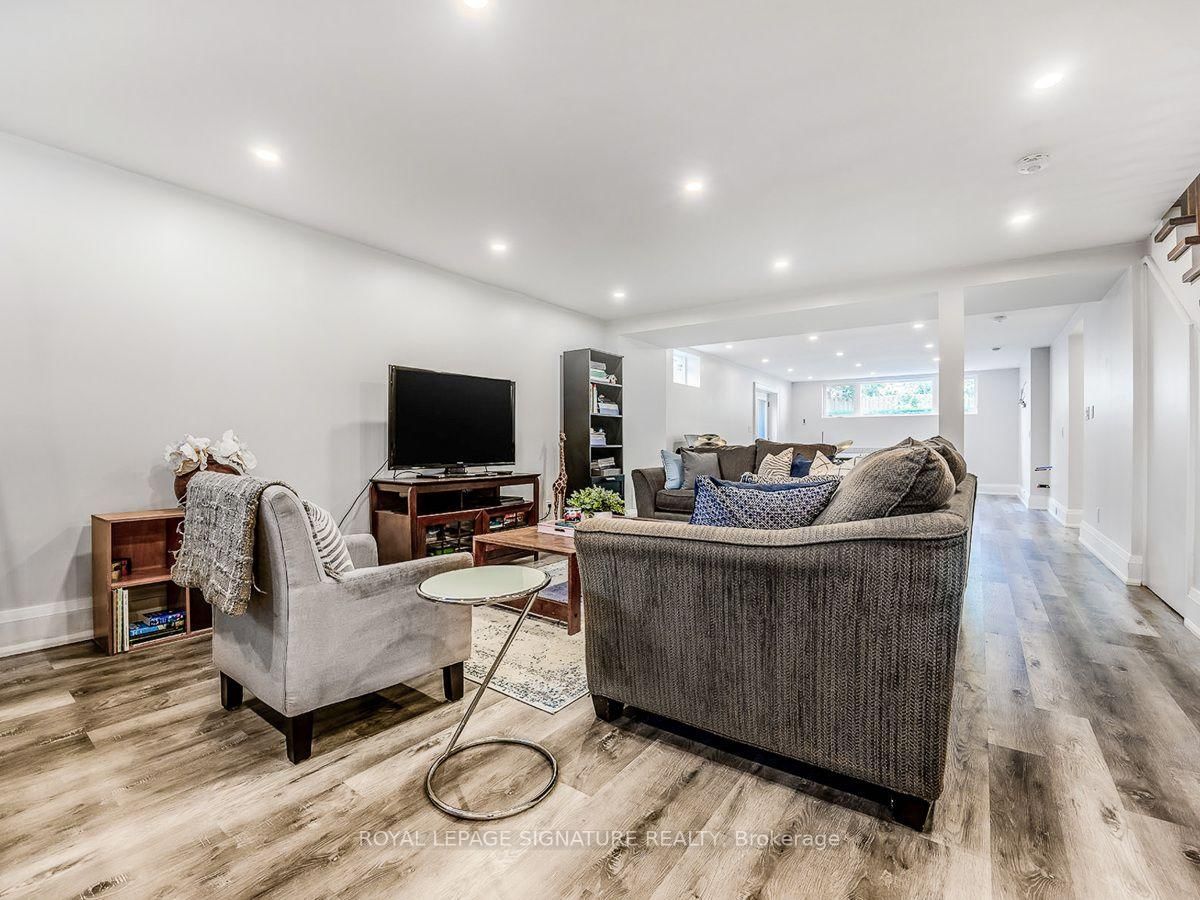 30 Broadleaf Road • Toronto, ON photo 32