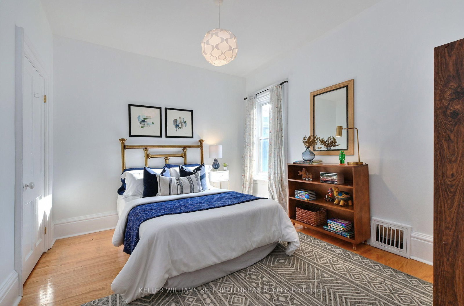 192 Lisgar Street • Toronto, ON photo 22