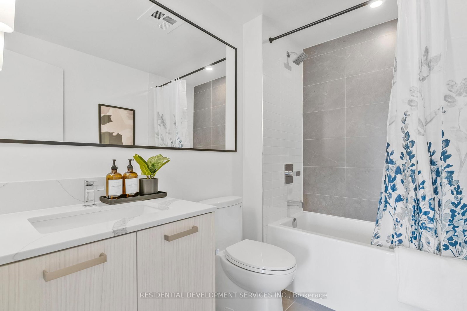 69 Curlew Drive • #143 • Toronto, ON photo 11