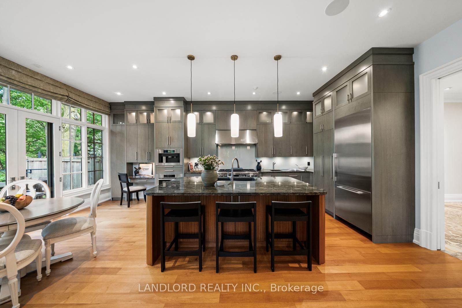 94 Inglewood Drive • Toronto, ON photo 12