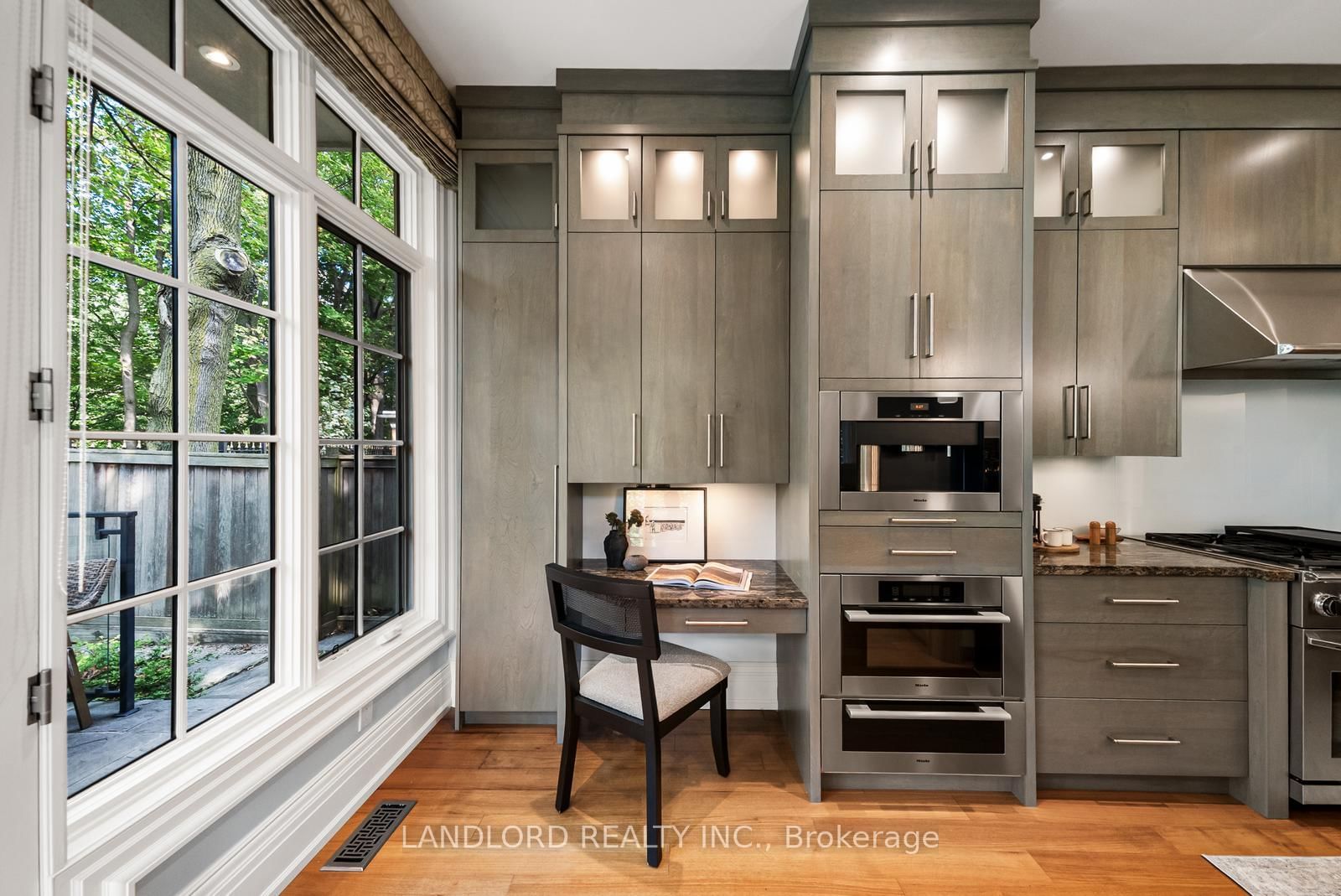 94 Inglewood Drive • Toronto, ON photo 14