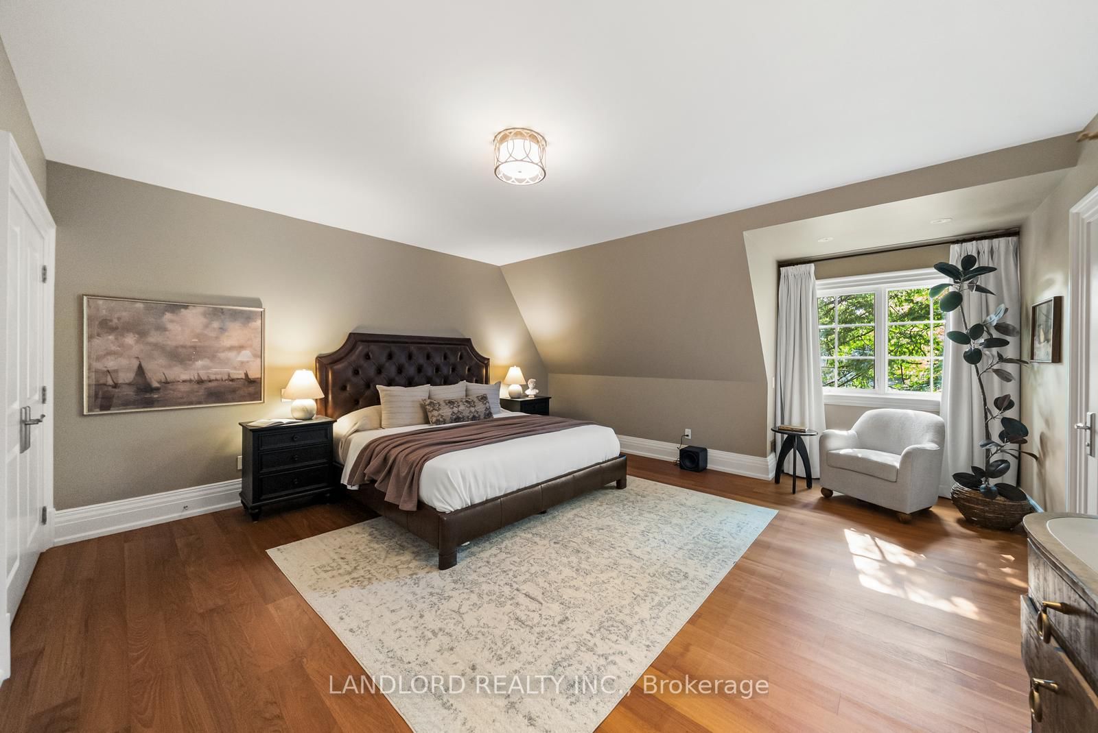 94 Inglewood Drive • Toronto, ON photo 38