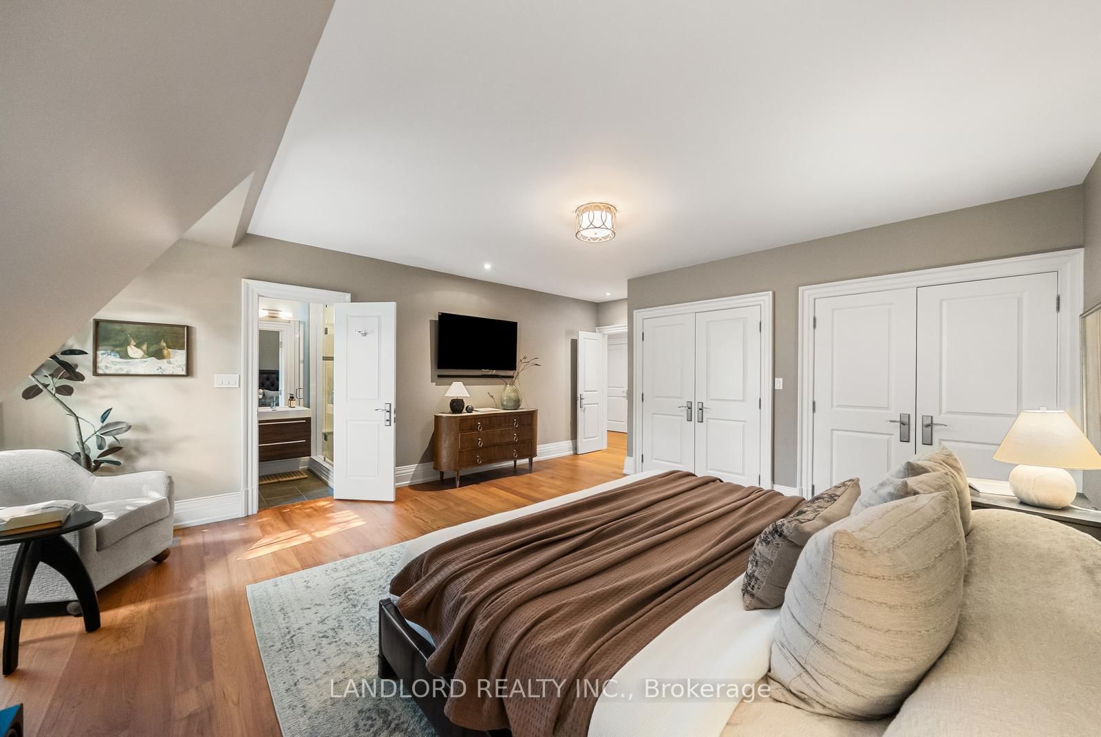 94 Inglewood Drive • Toronto, ON photo 39