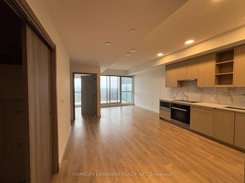 3007 - 27 Mcmahon Drive