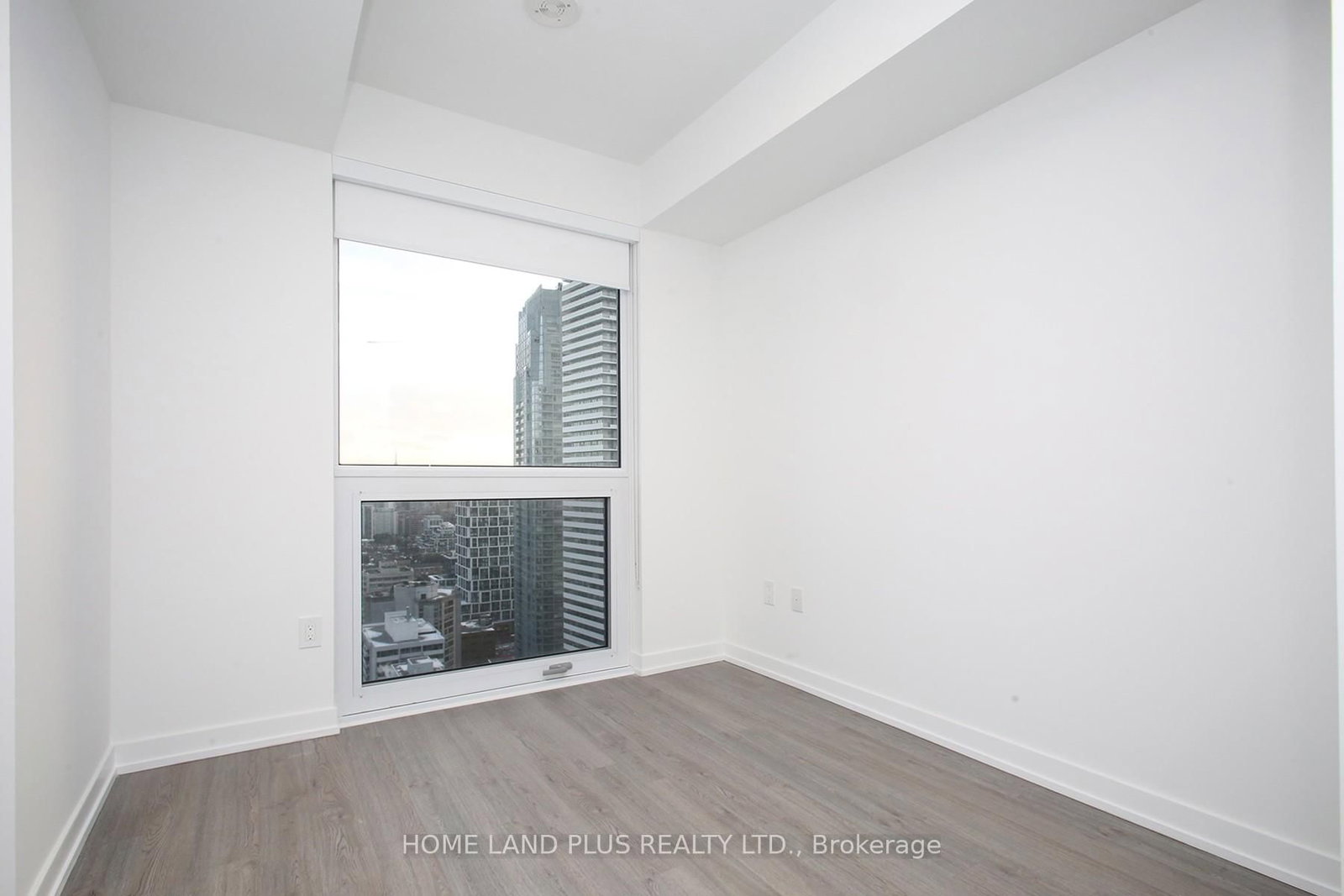 39 Roehampton Avenue • #2704 • Toronto, ON photo 18