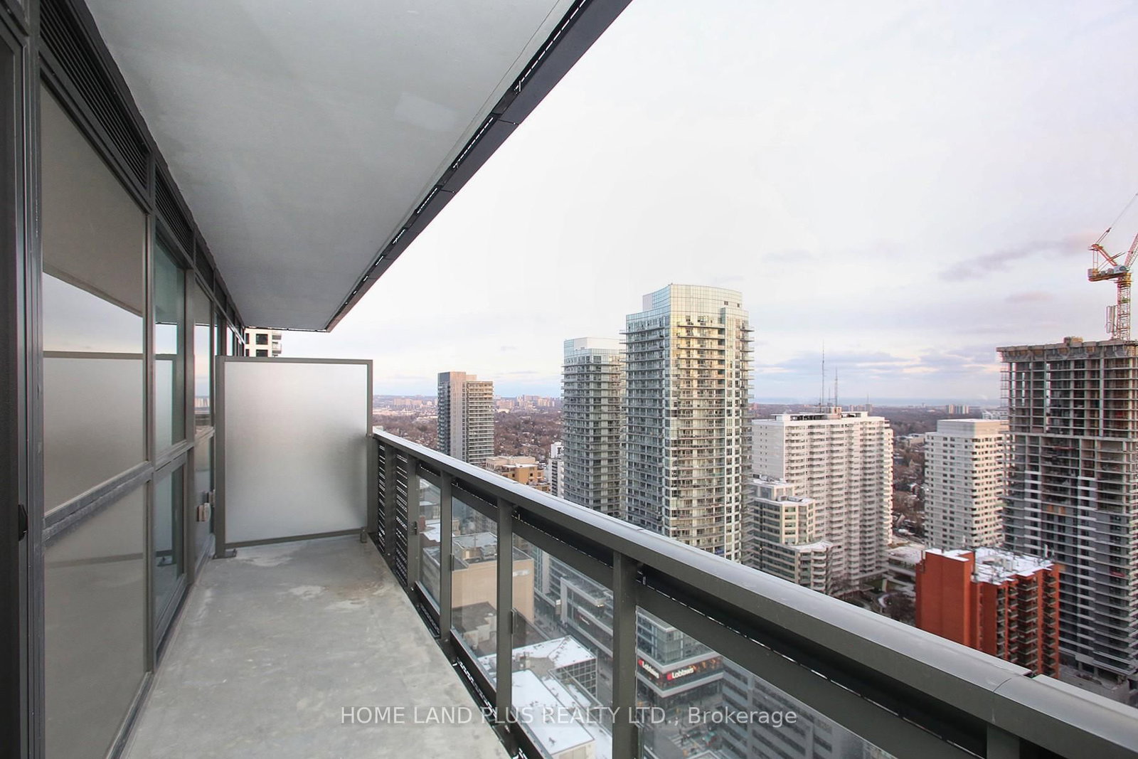 39 Roehampton Avenue • #2704 • Toronto, ON photo 21