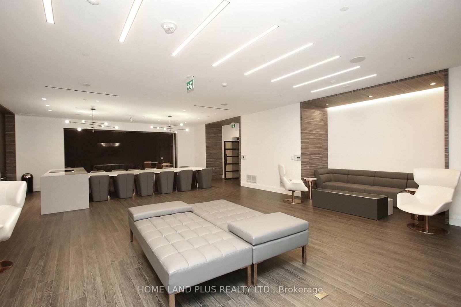 39 Roehampton Avenue • #2704 • Toronto, ON photo 38