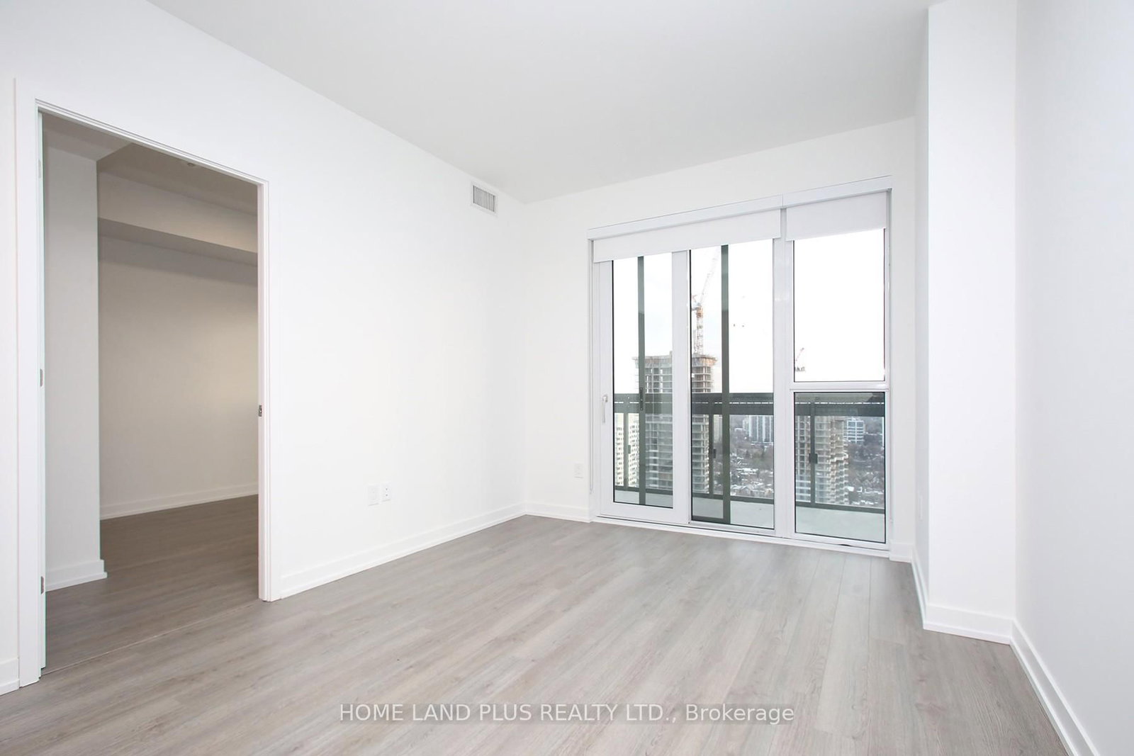 39 Roehampton Avenue • #2704 • Toronto, ON photo 9