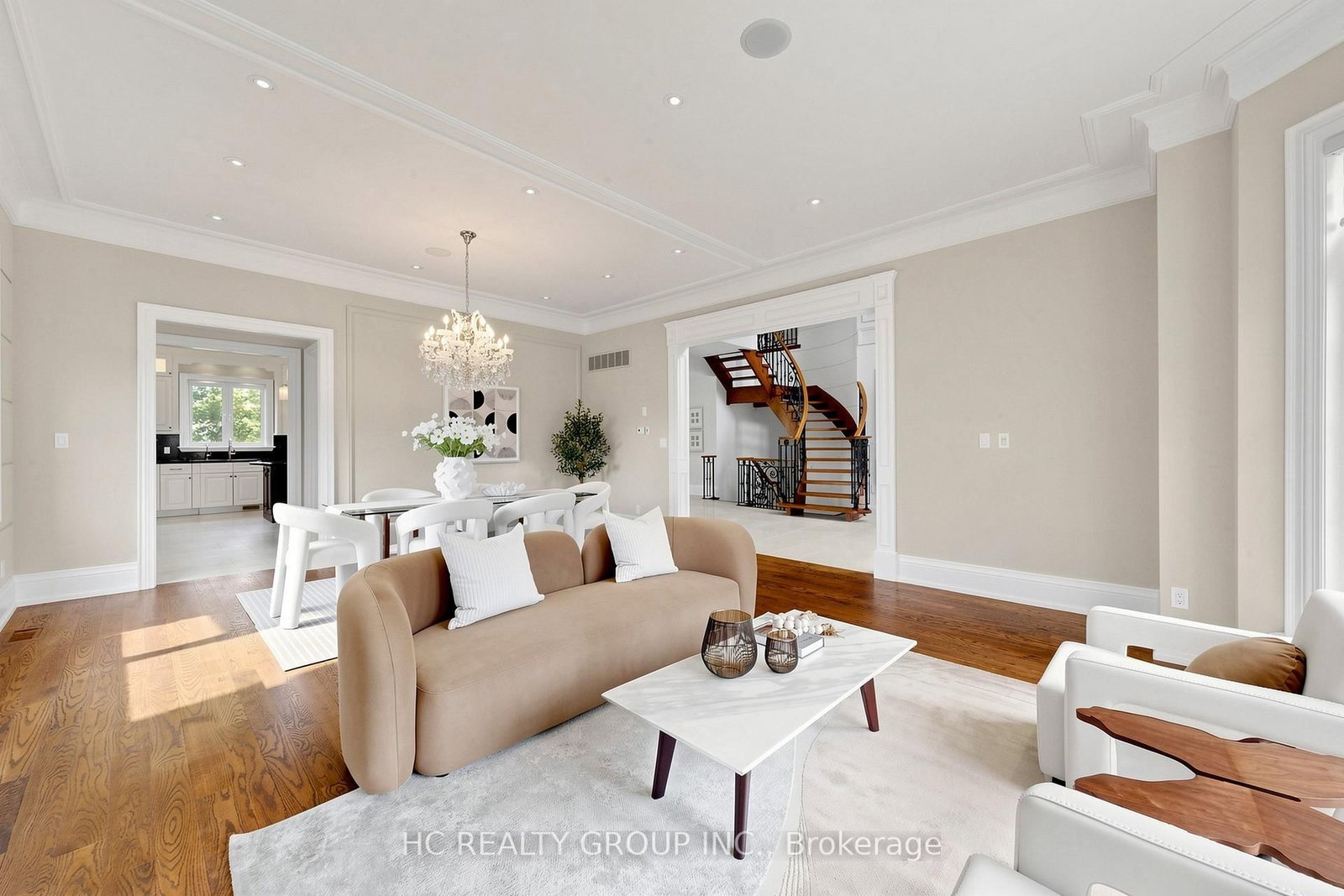 19 Michigan Drive • Toronto, ON photo 5