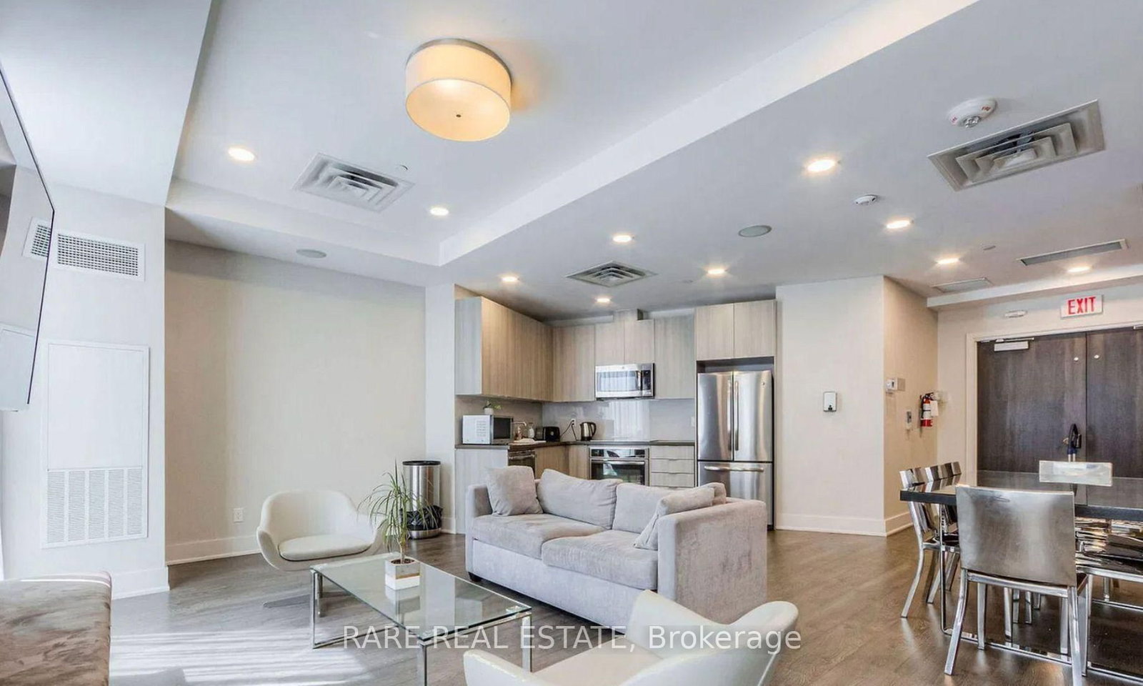 50 Bruyeres Mews • #905 • Toronto, ON photo 23