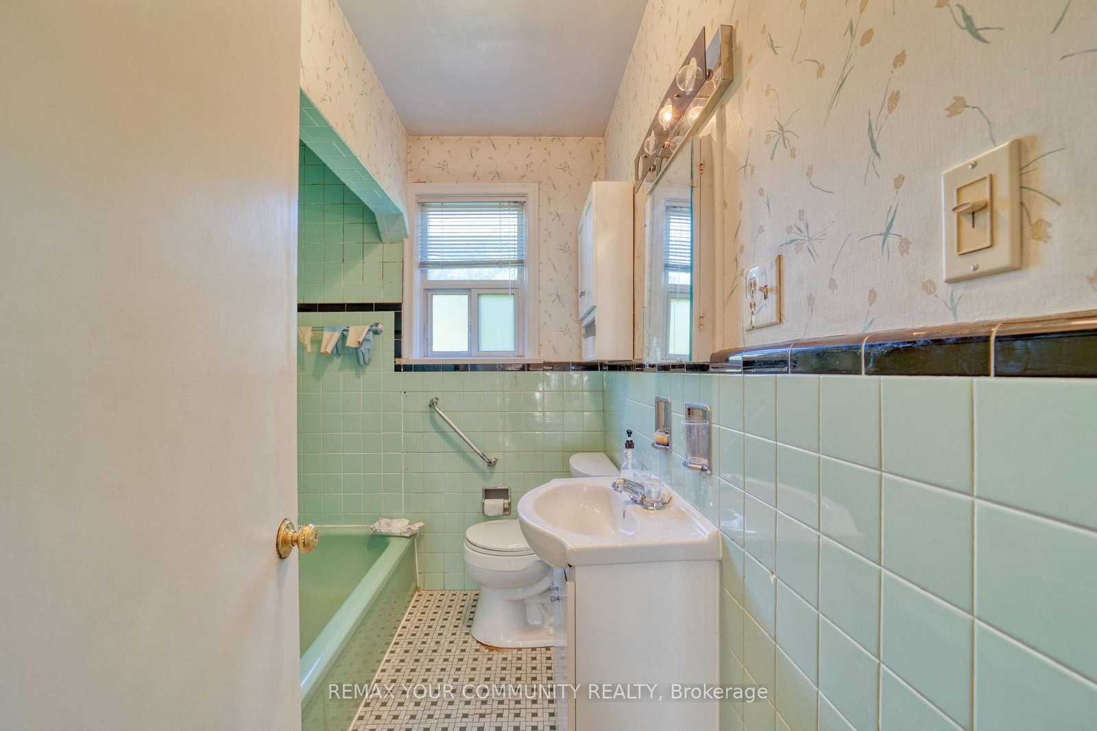 48 Alexis Boulevard • Toronto, ON photo 30