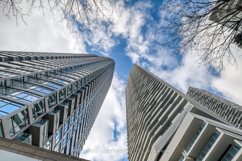 4809 - 2221 Yonge Street