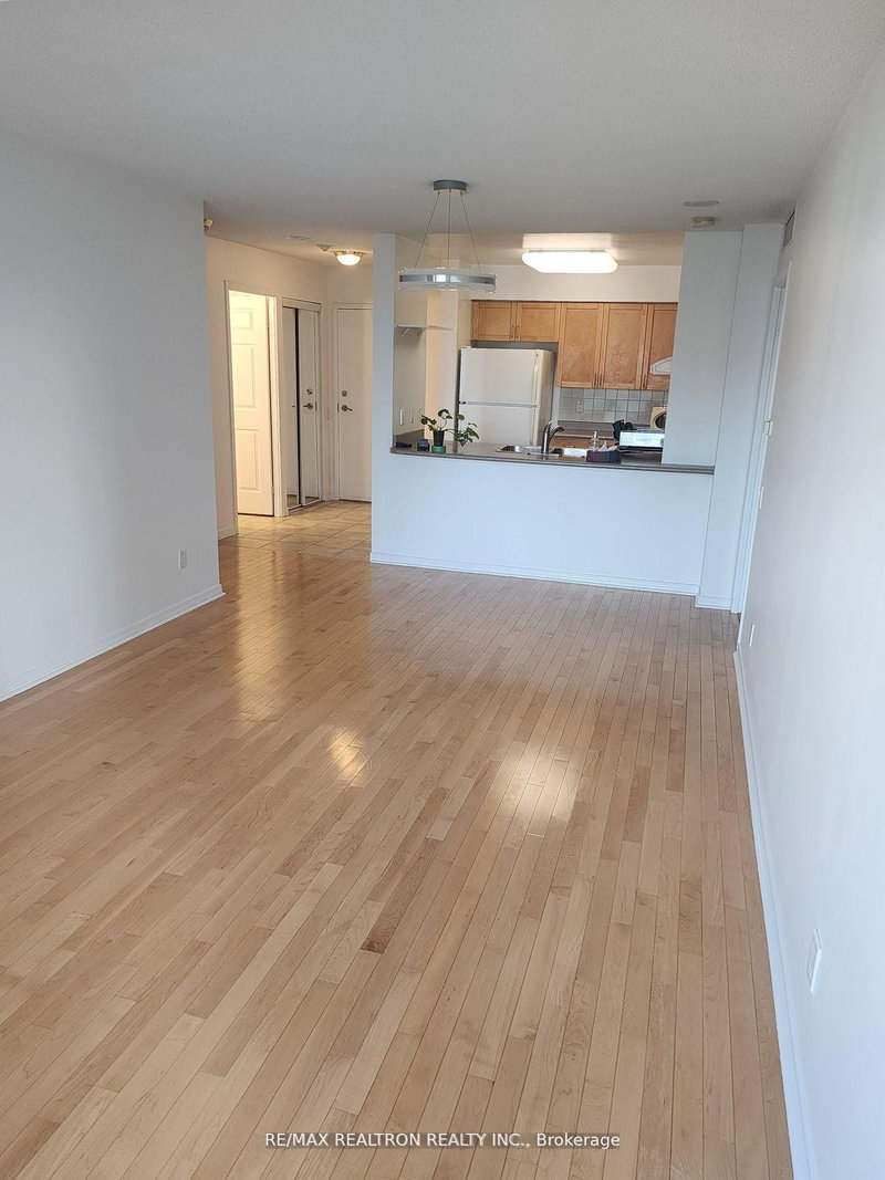 1112 - 33 Empress Avenue