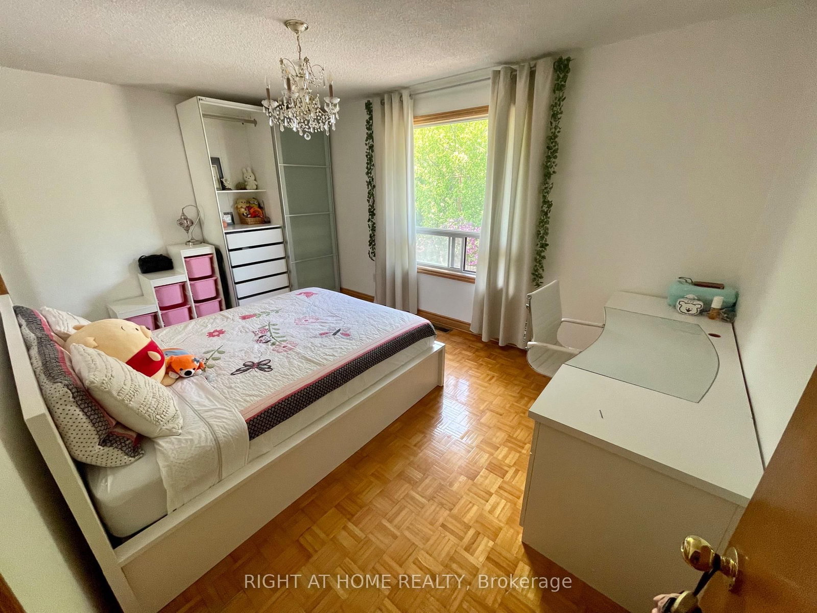 40 Bellevue Avenue • Toronto, ON photo 20