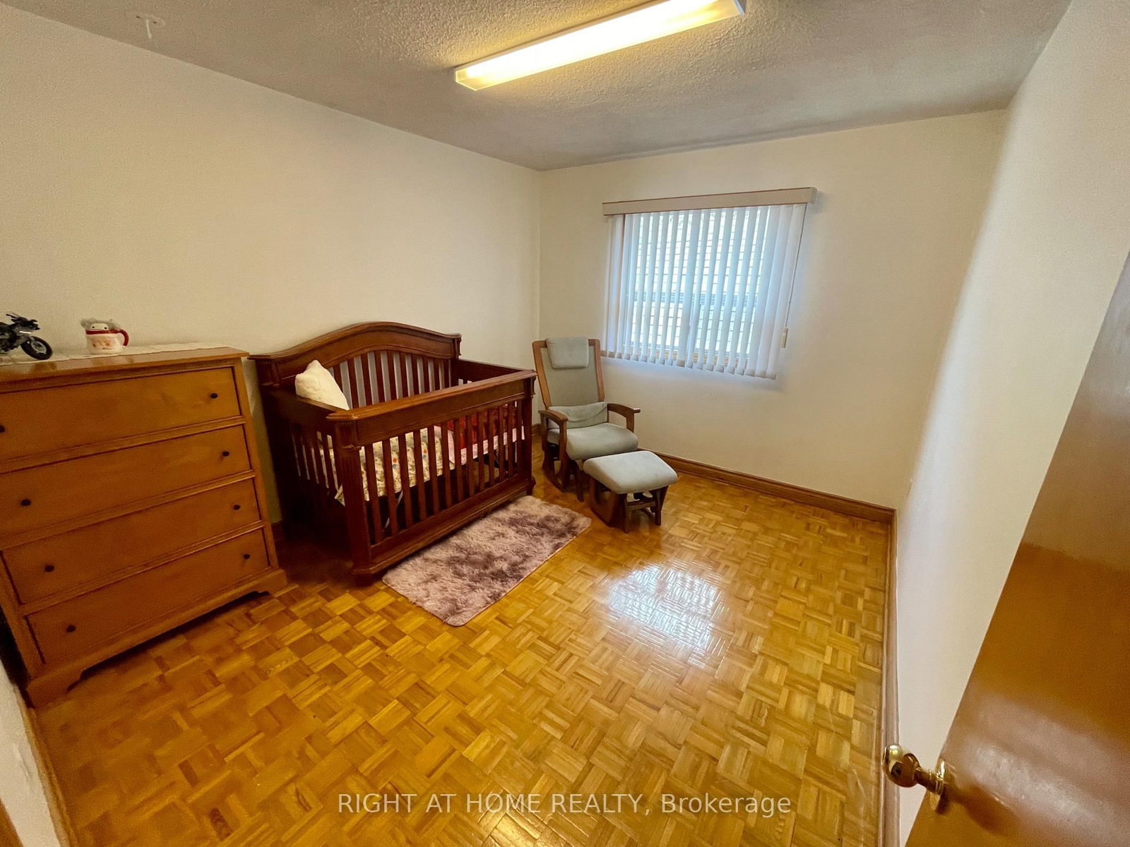 40 Bellevue Avenue • Toronto, ON photo 23