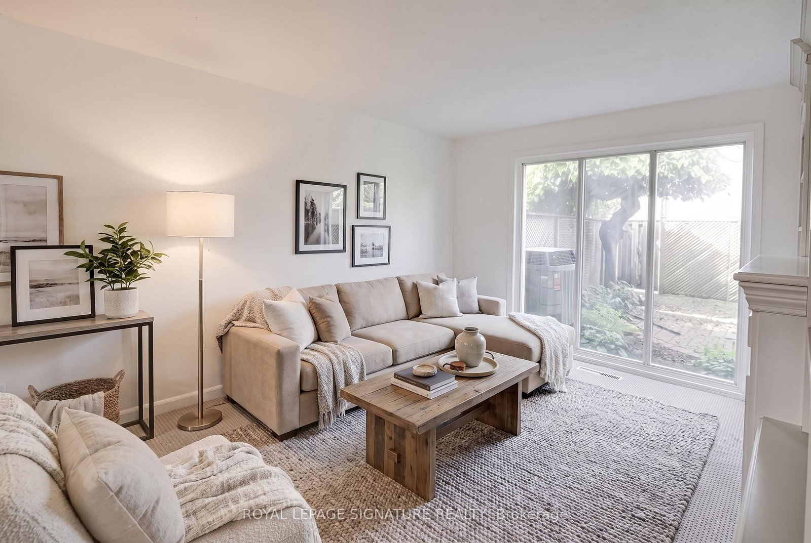 16 Burdock Lane • Toronto, ON photo 11