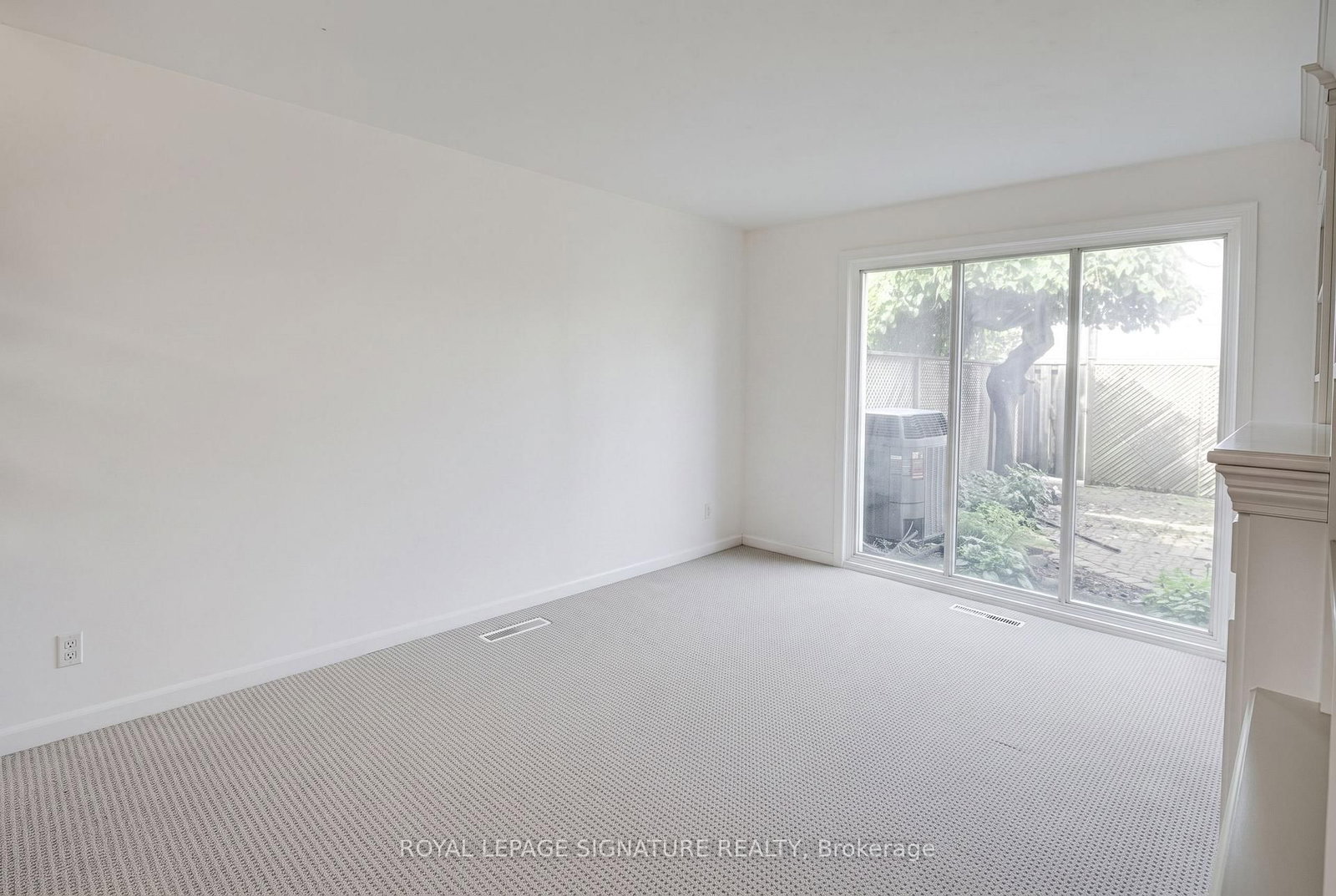 16 Burdock Lane • Toronto, ON photo 13