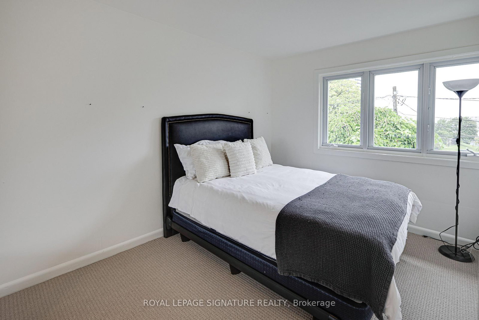 16 Burdock Lane • Toronto, ON photo 30