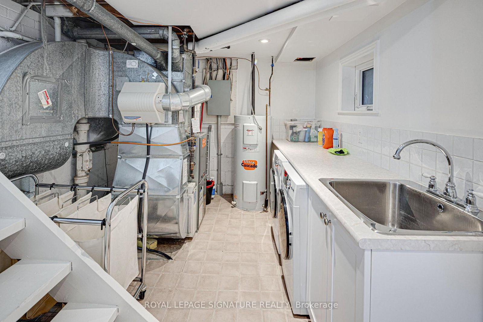 16 Burdock Lane • Toronto, ON photo 40