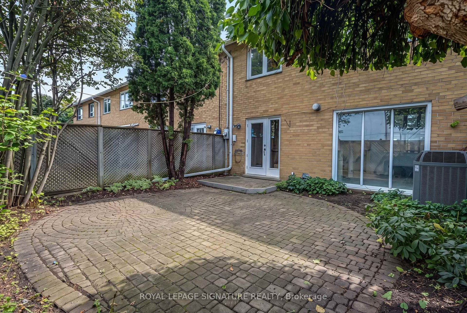 16 Burdock Lane • Toronto, ON photo 43