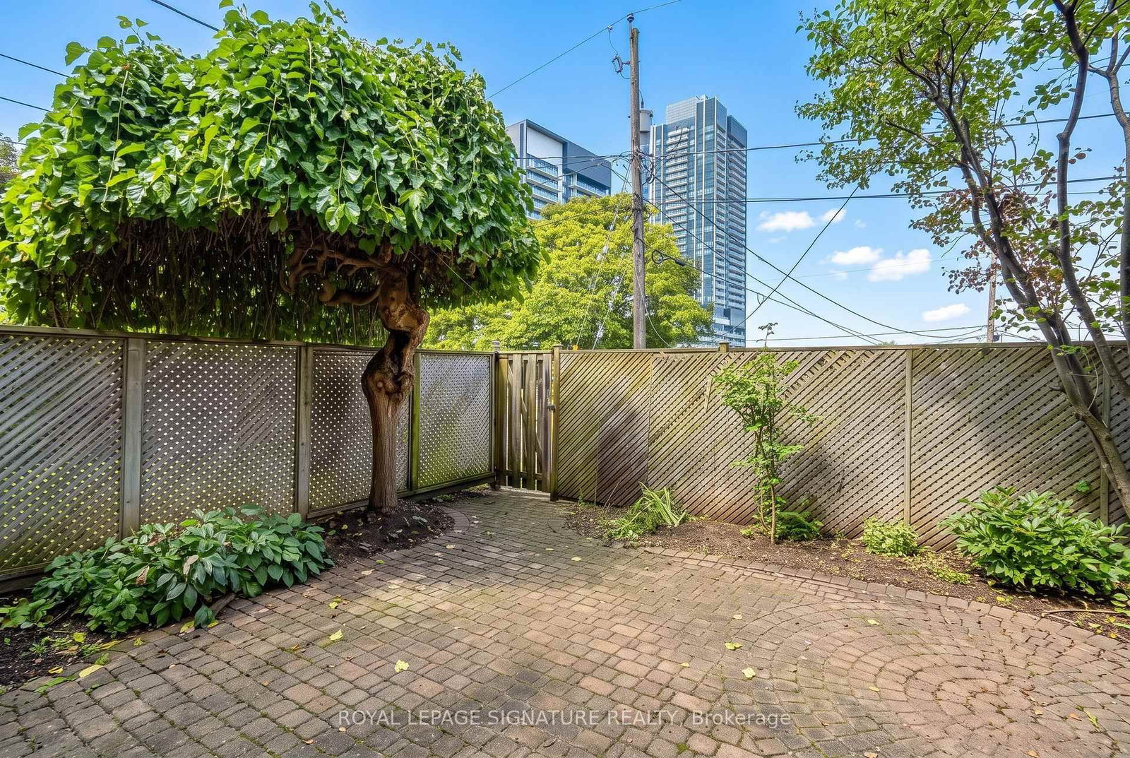 16 Burdock Lane • Toronto, ON photo 46