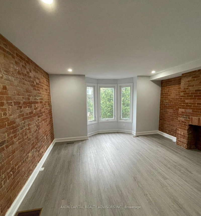 490 Gladstone Avenue