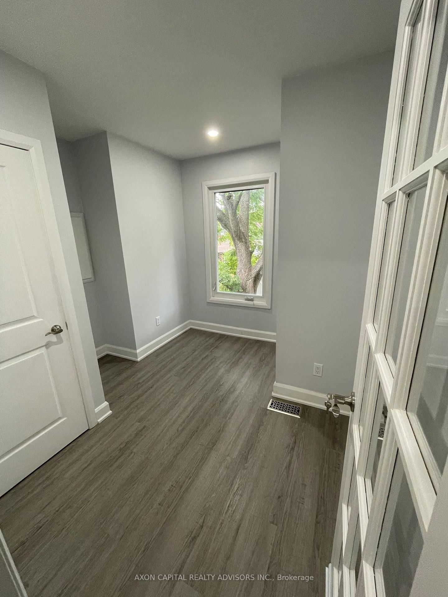 490 Gladstone Avenue • Toronto, ON photo 5
