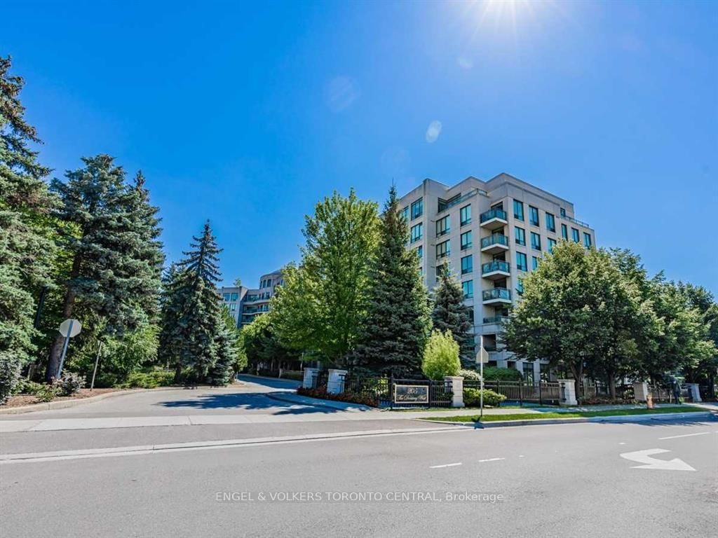 205 The Donway Way W • #104 • Toronto, ON photo 12