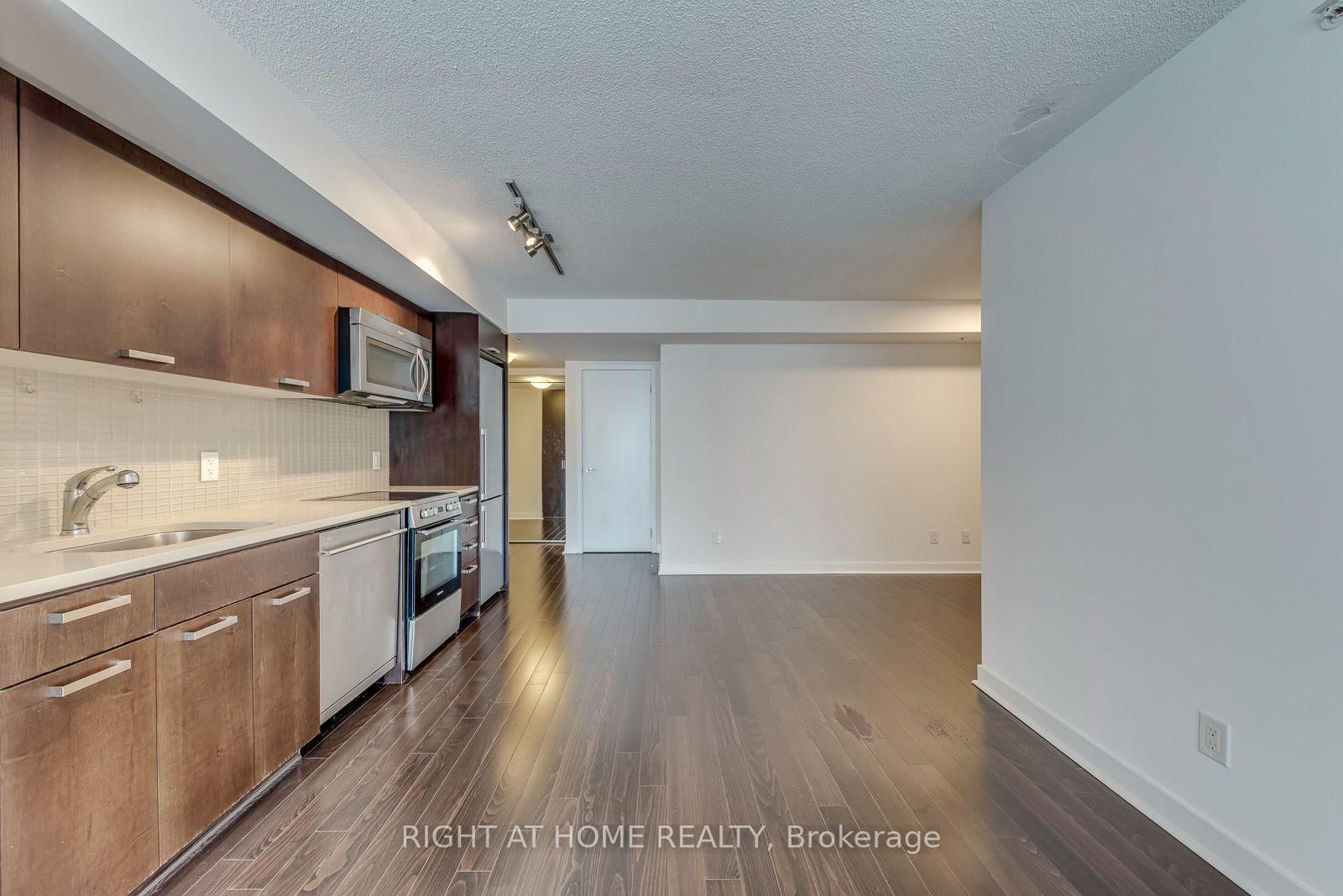 295 Adelaide Street W • #1306 • Toronto, ON photo 10