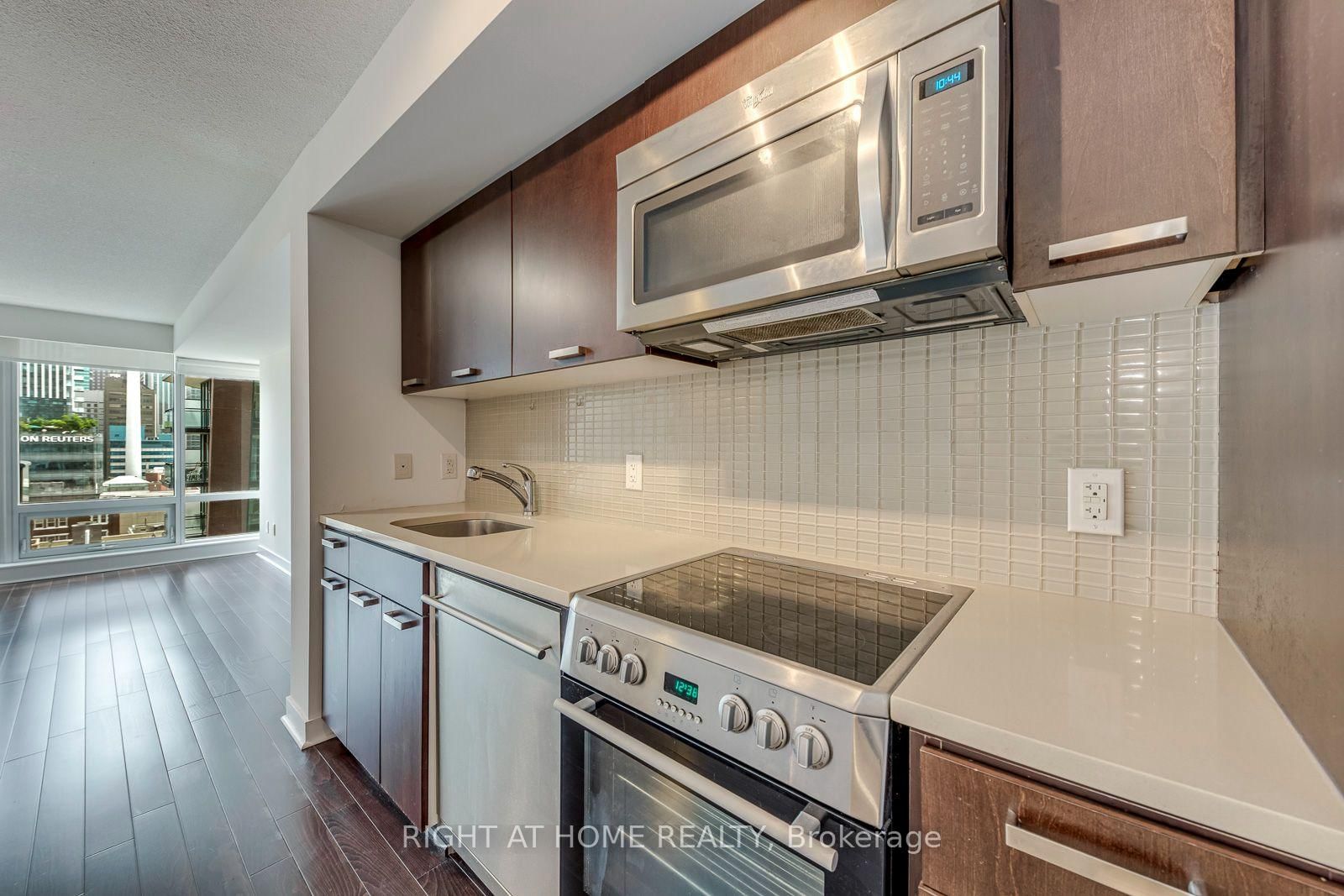 295 Adelaide Street W • #1306 • Toronto, ON photo 13
