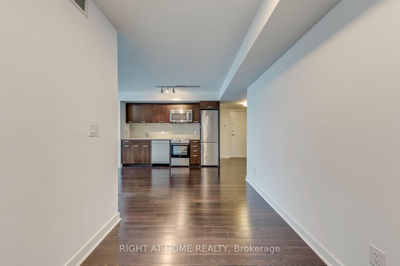 295 Adelaide Street W • #1306 • Toronto, ON photo 21