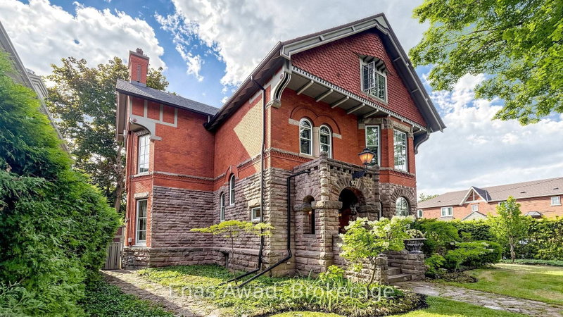 97 Glengrove Avenue W