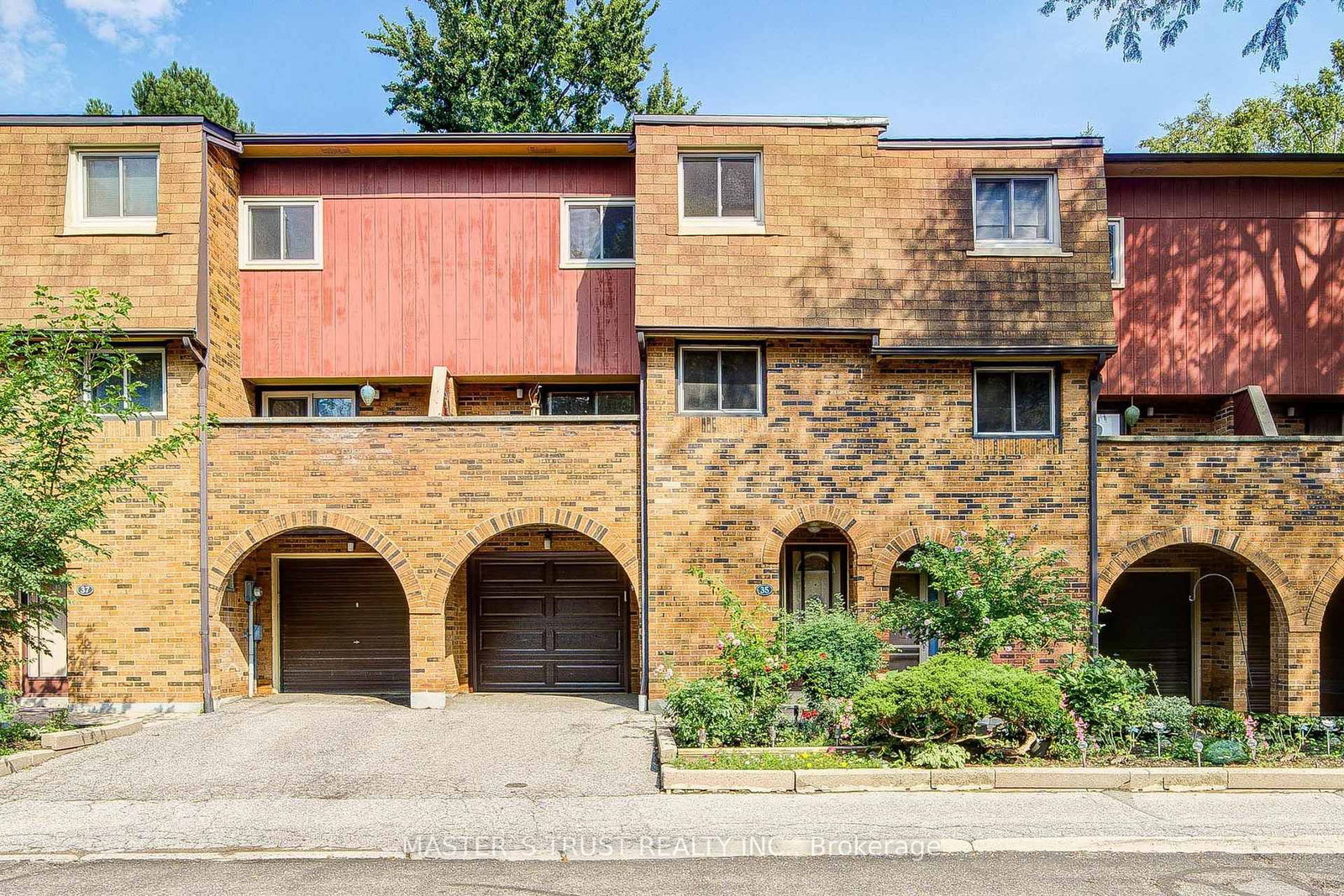 Property at 35 Bards Walkway