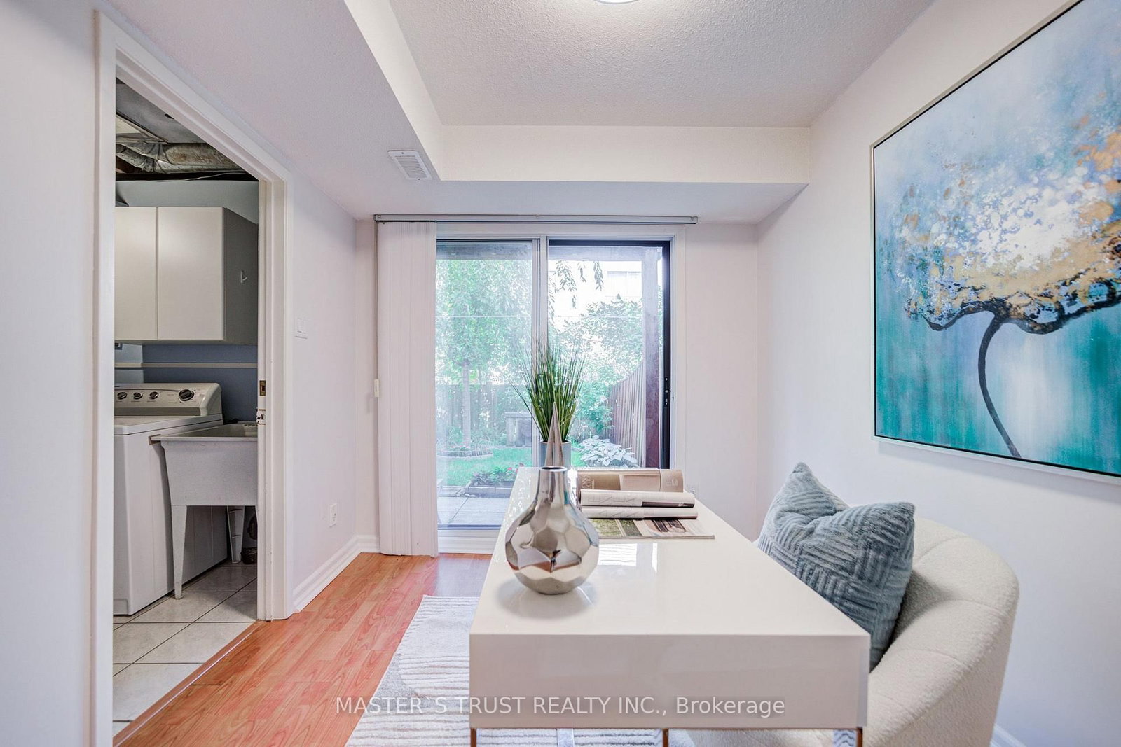 35 Bards Walkway • Toronto, ON photo 12